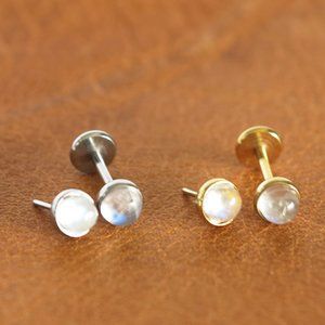 ONE PIECE Titanium18G Natural Flash Moonstone Threadless Flat Back US Handmade